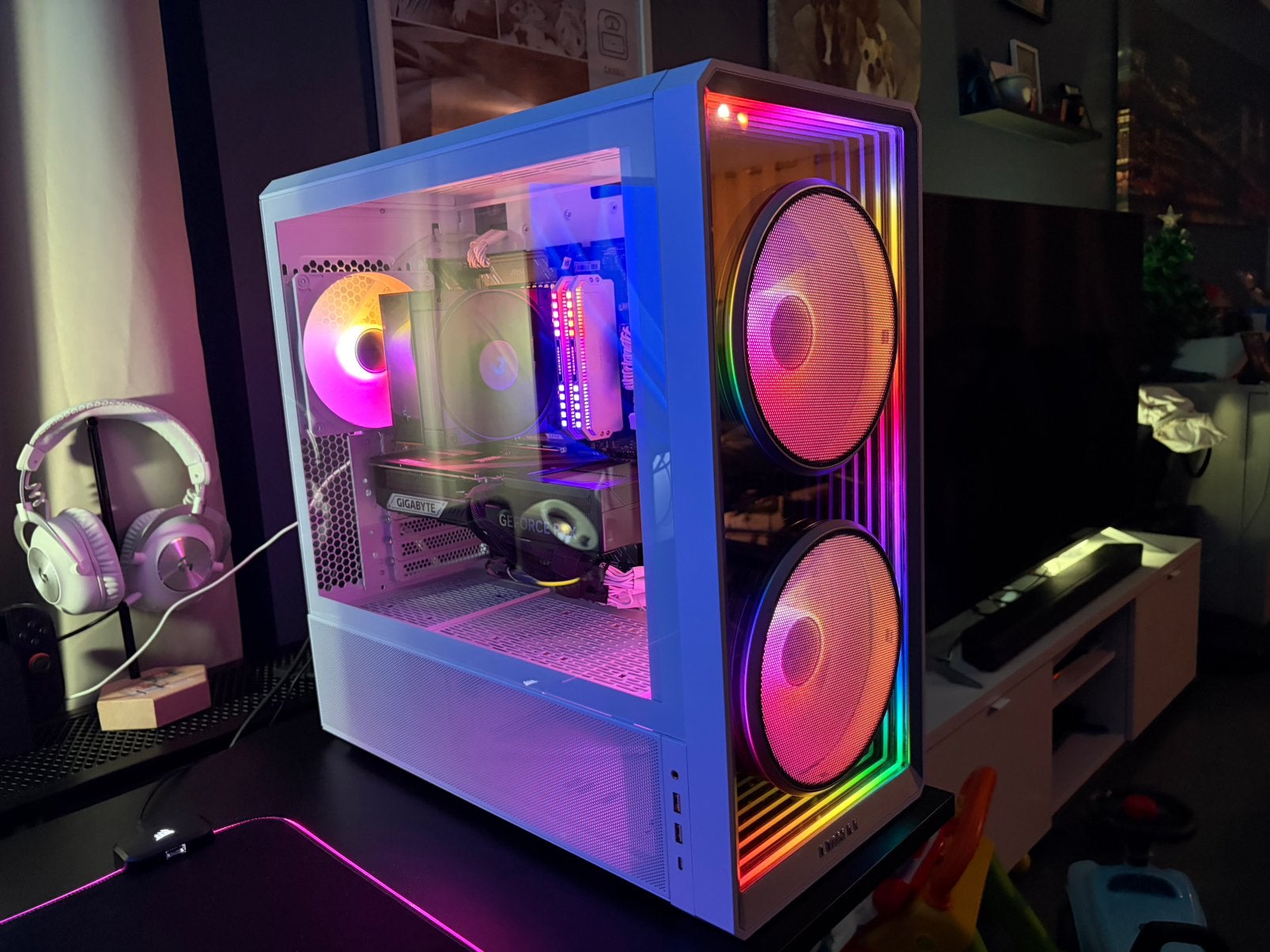 High end game pc rtx 5080 9800X3D 7 maand oud met garantie, Computers en Software, Ophalen of Verzenden, Zo goed als nieuw