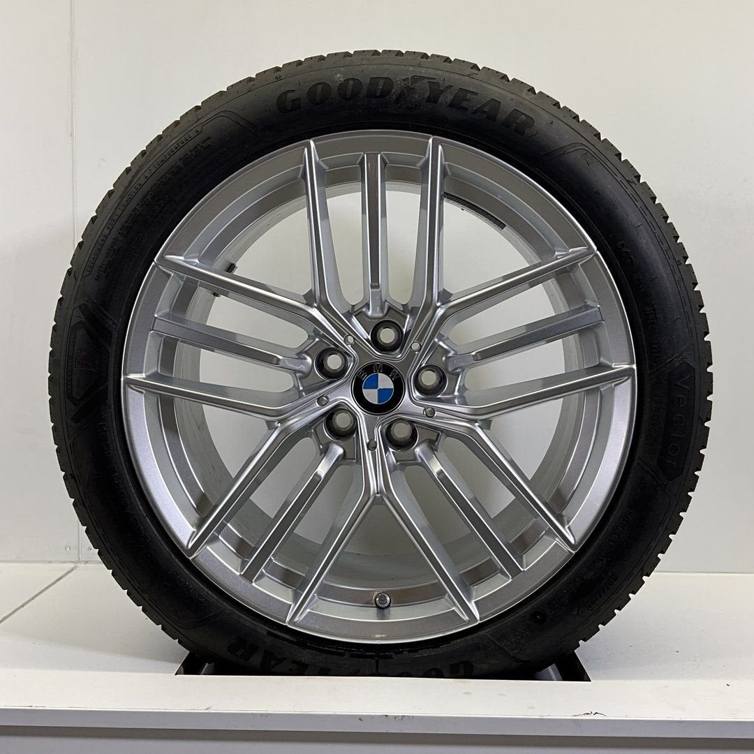 NIEUW BMW 5 SERIE G60 G61 I5 G60 SET VELGEN + 4 SEIZOENS BAN, 19 inch, 245 mm, -, -
