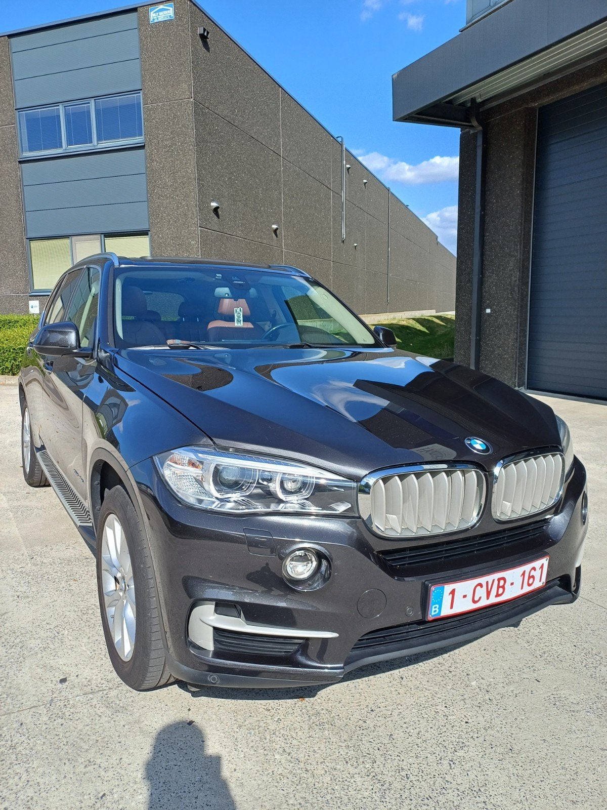 BMW X5 xDrive 40e 2l essence plug-in Hybride – 2017, Autos, Cuir, Achat, Adapté aux personnes handicapées, Carnet d'entretien