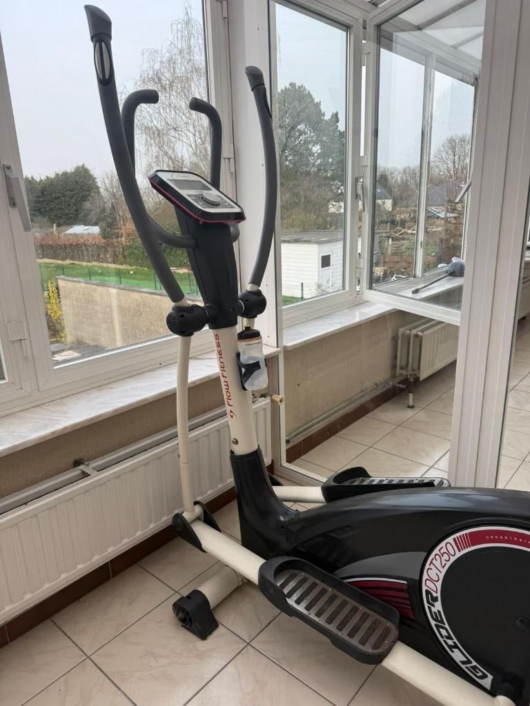 Crosstrainer  Flow fitness, Sport en Fitness, Fitnessapparatuur, Ophalen, Gebruikt, Metaal, Crosstrainer