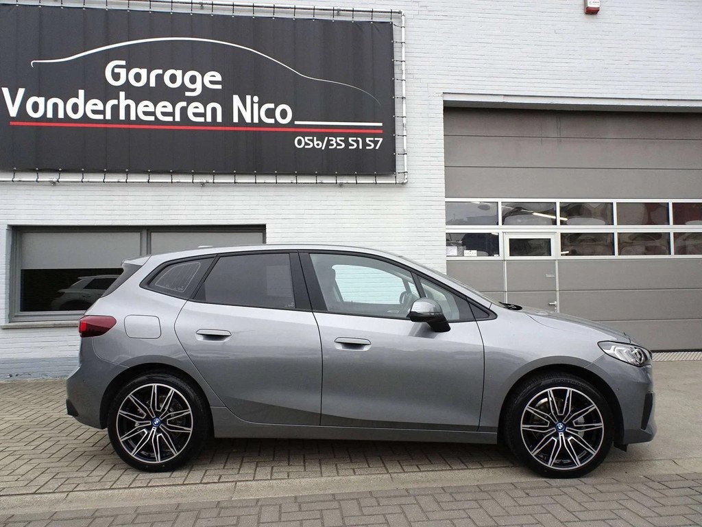 BMW 2 Serie Tourer 225 xeA PHEV (180 kW) CARPLAY,CAMERA,EL., Stof, Gebruikt, https://public.car-pass.be/vhr/3bce9685-7531-437b-b866-e3faf4f7cb91