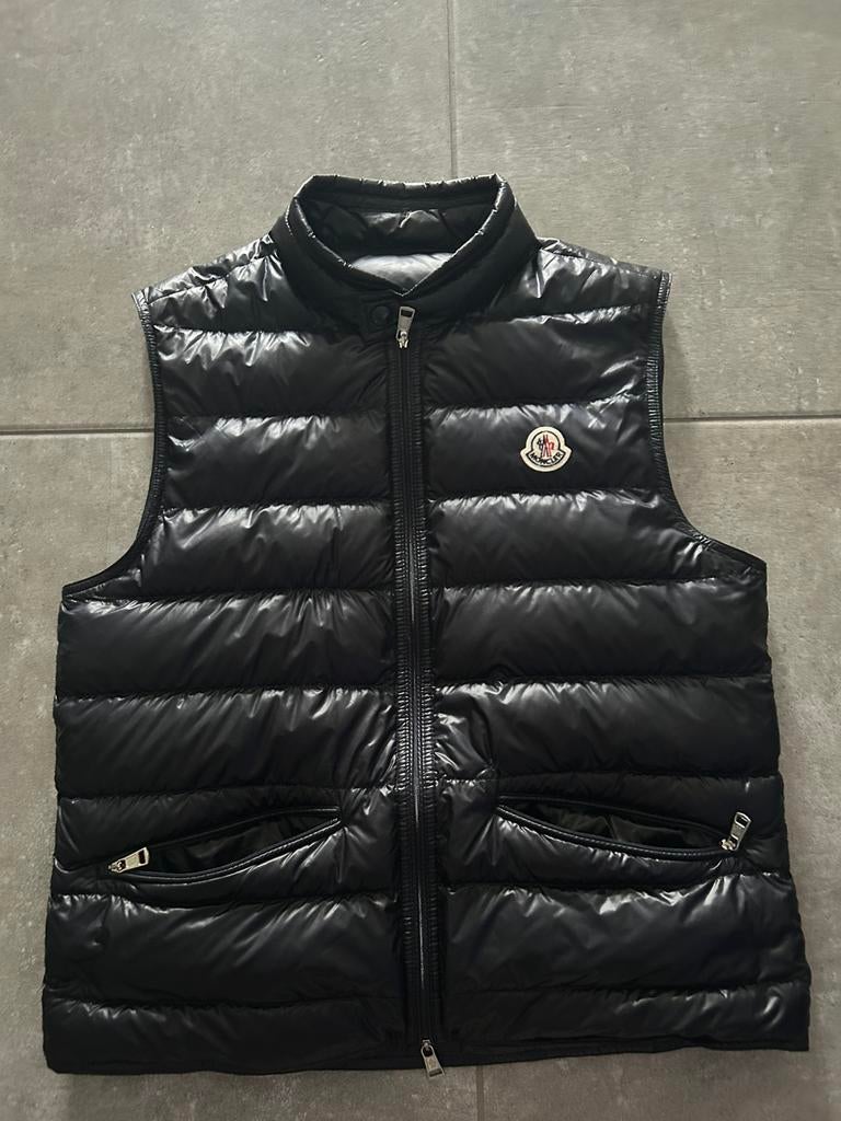 Moncler bodywarmer, Ophalen, Gedragen, Maat 46 (S) of kleiner, Zwart