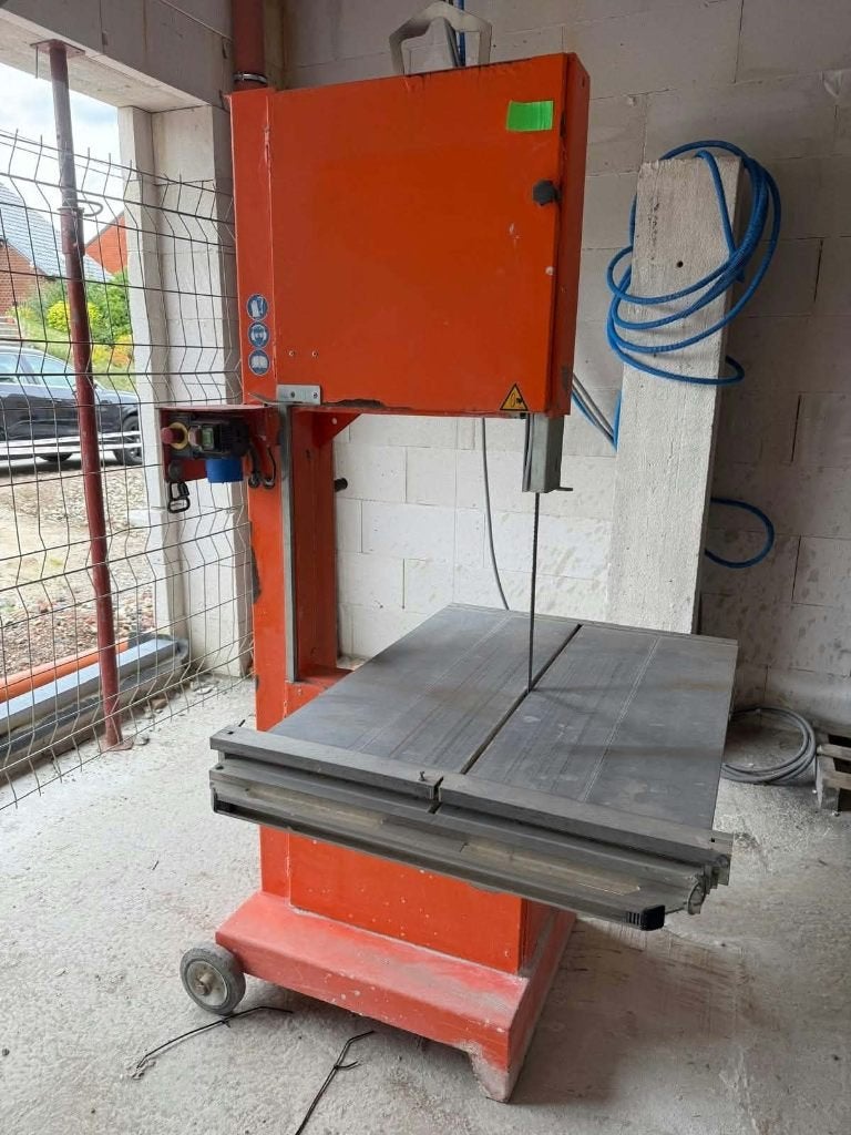Scie à ruban, Scie à ruban, 1200 watts ou plus, 70 mm ou plus, Enlèvement