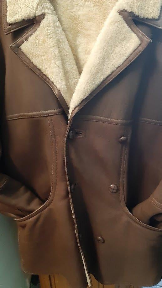 Sportieve piloten air mouton retourné jas 50 M/L, Kleding | Heren, Jassen | Winter, Zo goed als nieuw, Maat 48/50 (M), Bruin, Ophalen of Verzenden
