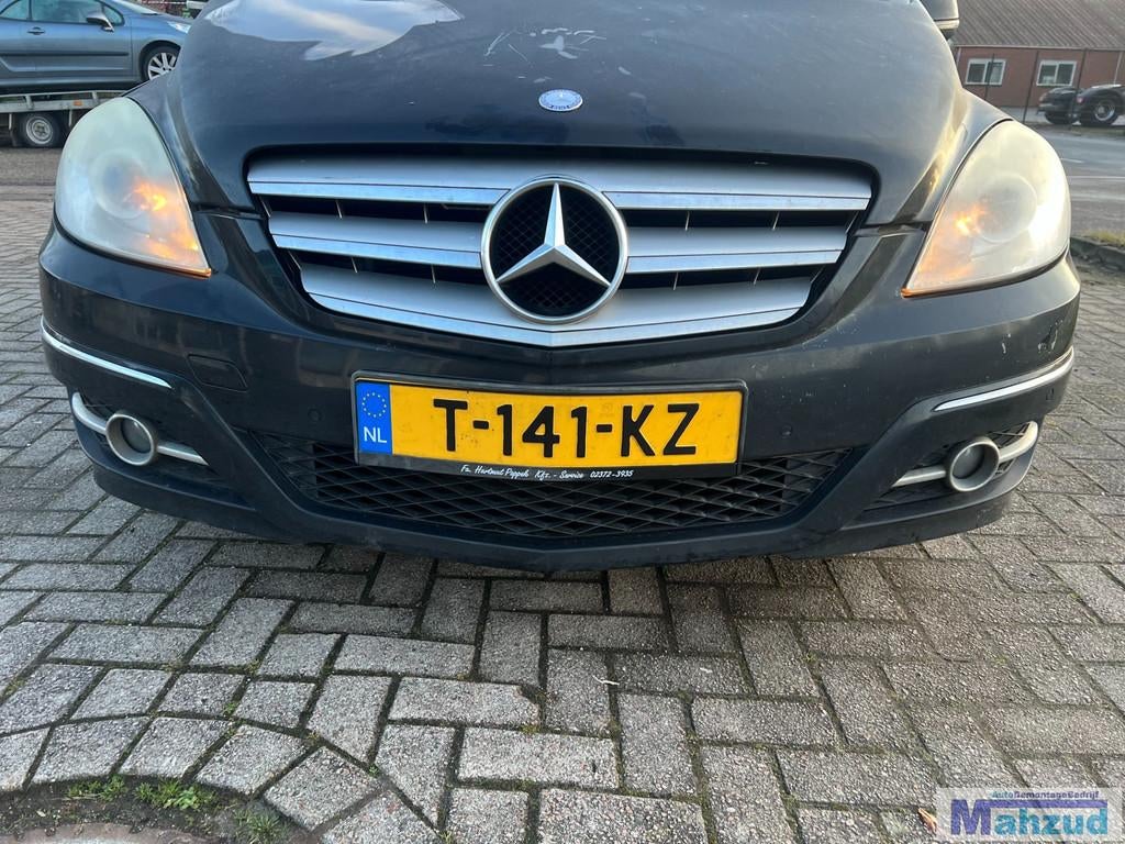 MERCEDES B KLASSE W245 zwart 191 voorbumper 2005-2011, Auto-onderdelen, Gebruikt, Mercedes-Benz AG, Mercedes-Benz, Mercedesstrasse 120
70372  Stuttgart, DE