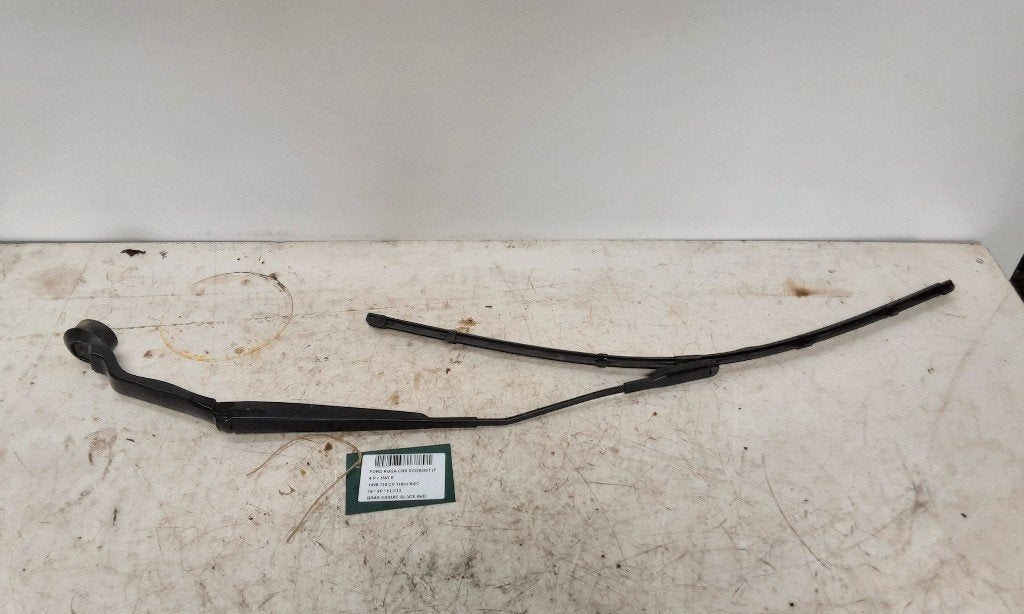 RUITENWISSERARM RECHTS VOOR Ford Kuga II (DM2), Gebruikt, Mevr. I. Hauben, Ford, Rue de l'Espoir 34 34
4030  GRIVEGNÉE, BE