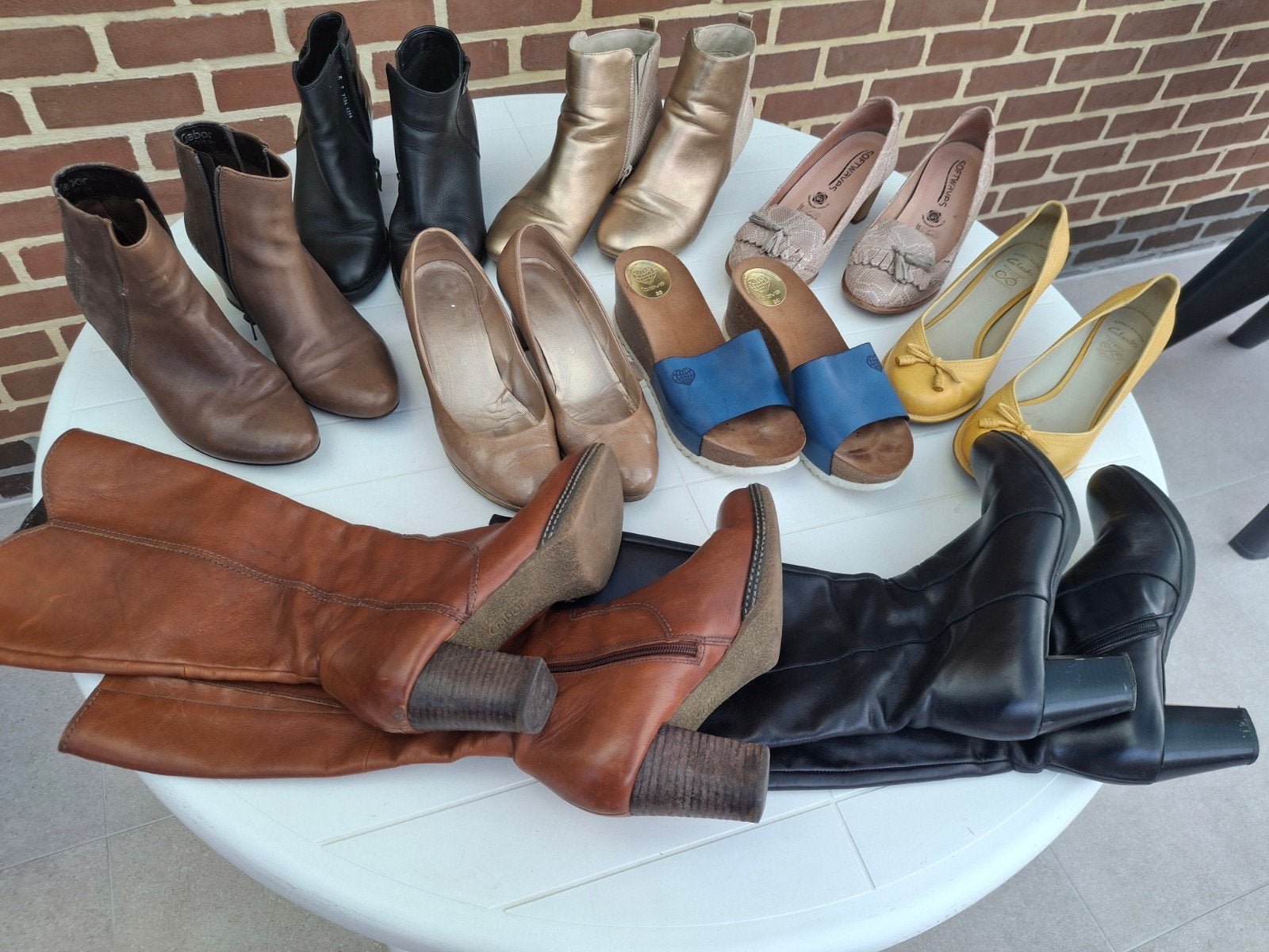 Chaussures et bottes pour femmes, Enlèvement