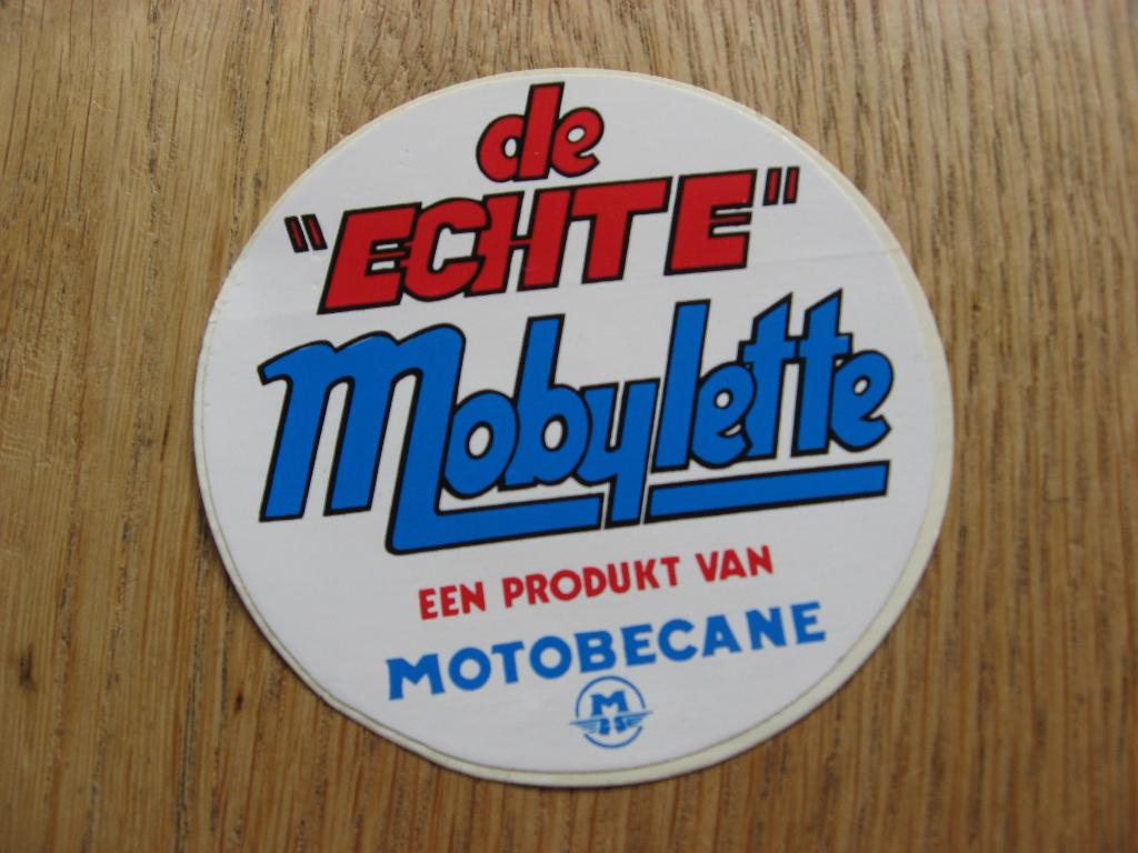 de "ECHTE" Mobylette Motobecane Vintage Sticker, Ophalen of Verzenden, Nieuw, Auto of Motor