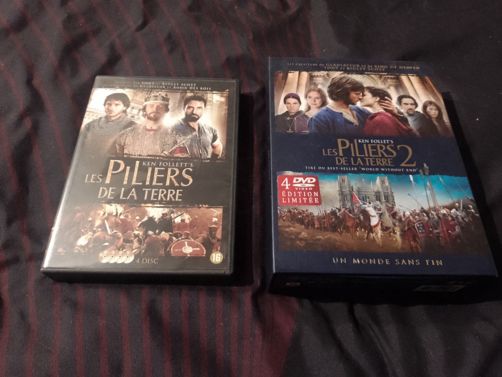 A vendre en coffrets DVD l'intégral Les Piliers de la Terre, CD & DVD, DVD | TV & Séries télévisées, Comme neuf, Drame, À partir de 12 ans