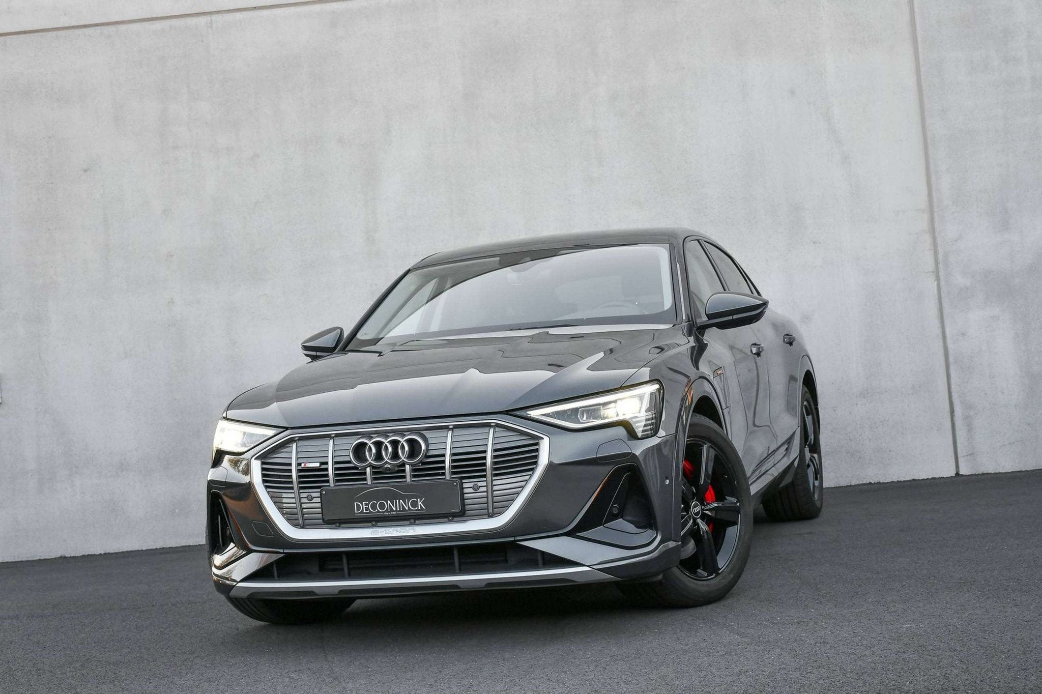 Audi e-tron *QUATTRO*SPORTBACK*S-LINE*MEMORY*360 CAM*LEDER*, Auto's, Automaat, 230 kW, Gebruikt, 313 pk