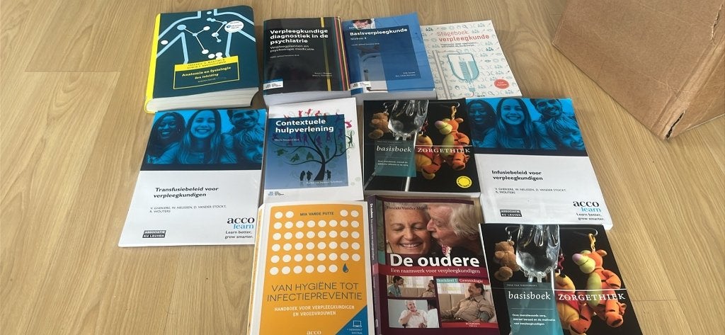 Handboeken bachelor verpleegkunde, Ophalen of Verzenden, Zo goed als nieuw, Hogeschool