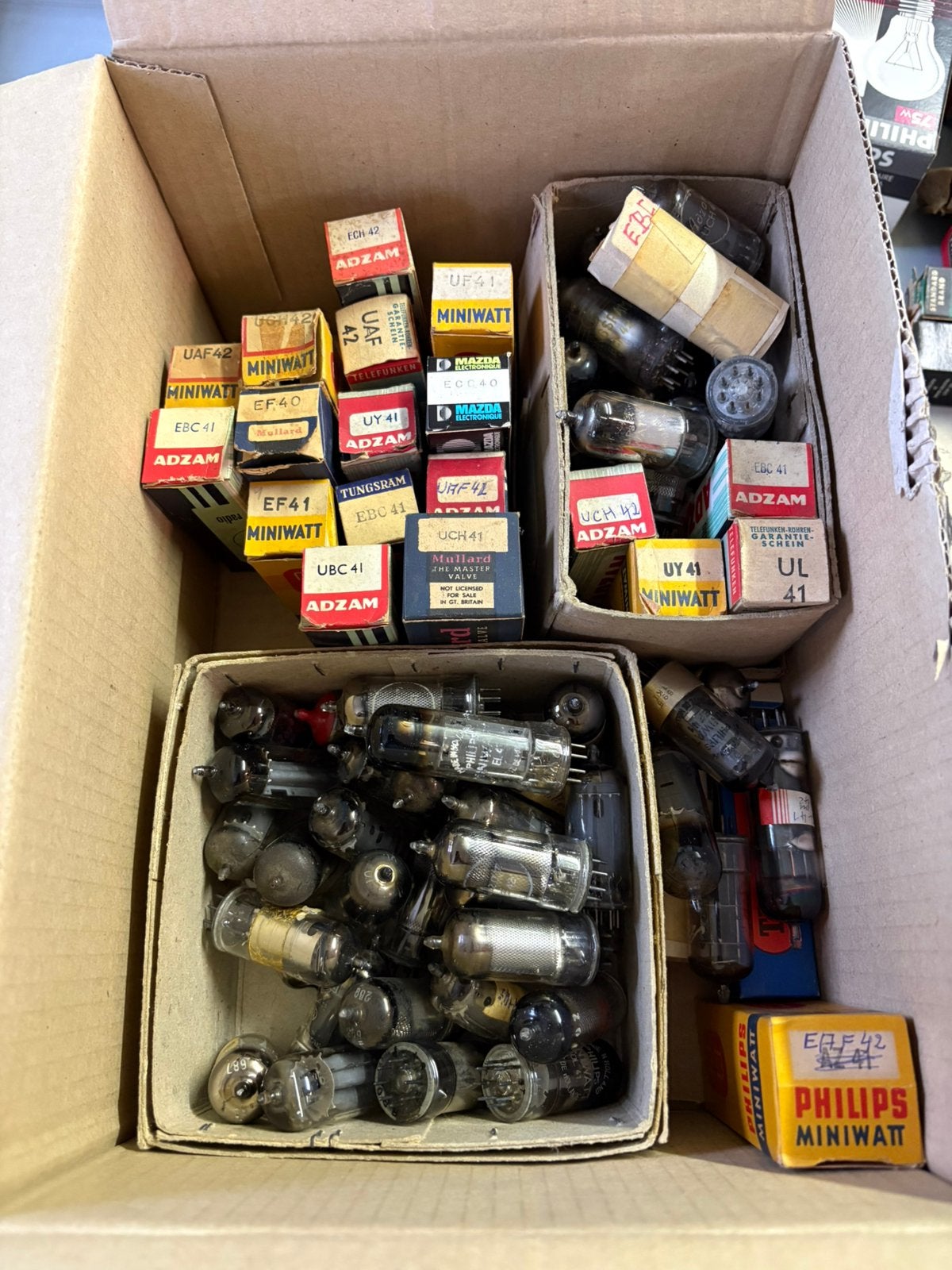 Set lampen en elektronische buizen radio's/TSF (jaar 40-50)., Ophalen, Gebruikt