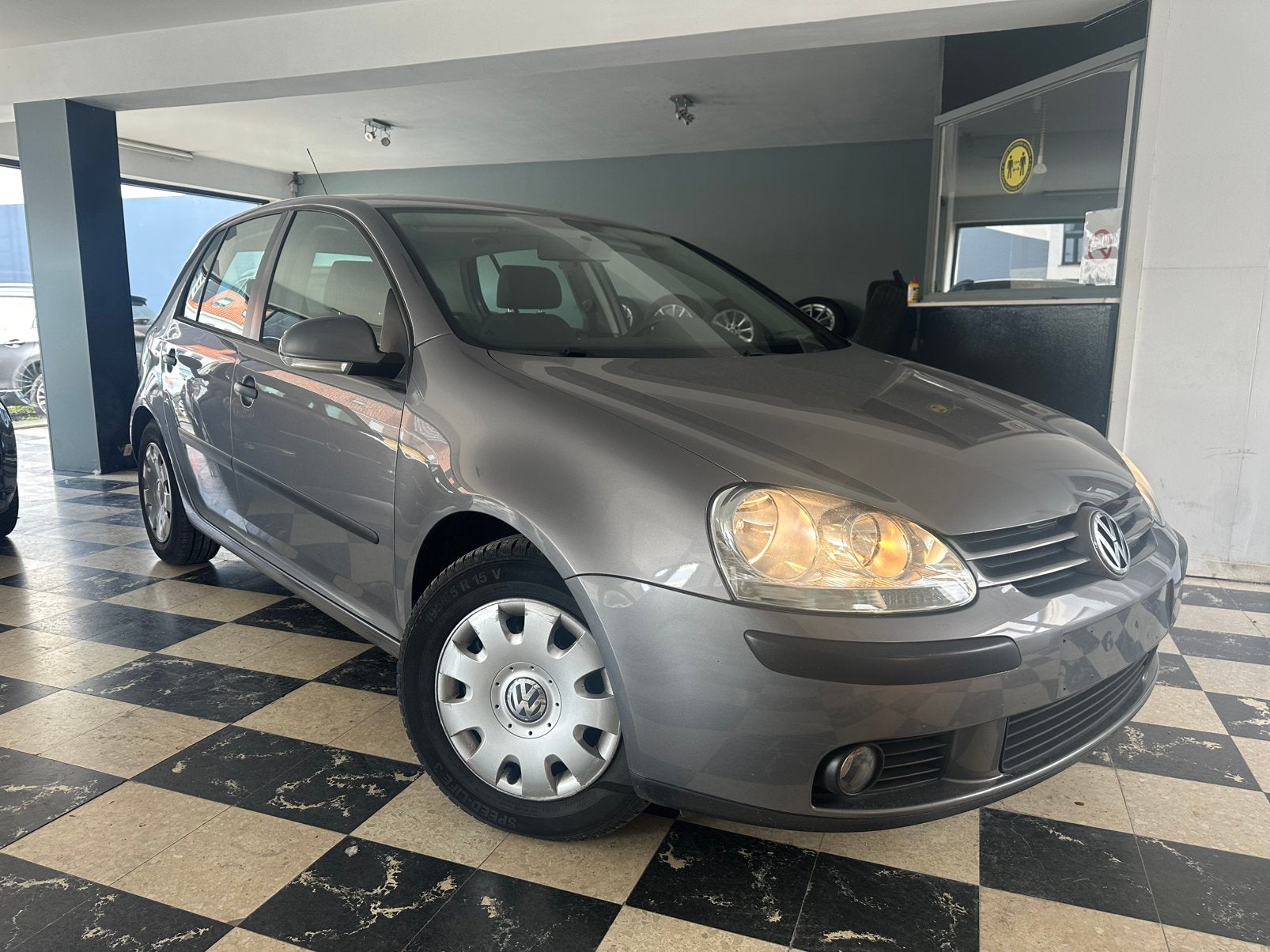 Volkswagen Golf 1.4i 16v Trendline, Argent ou Gris, Achat, Entreprise, USB