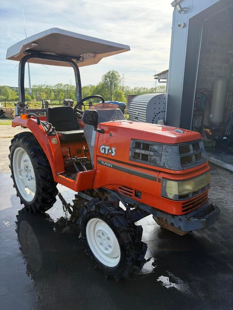 Mini-tracteur Kubota GT3 avec charrue et fraise, Articles professionnels, Agriculture | Tracteurs, Autres marques, Jusqu'à 2500