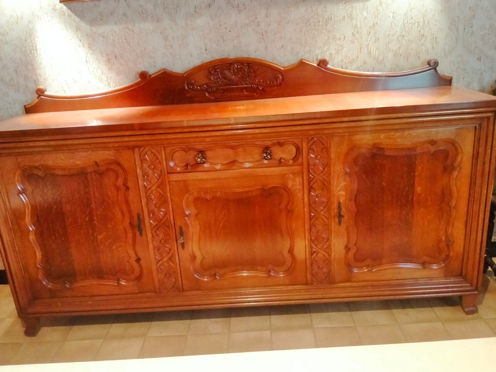 kast dressoir en buffetkast, Huis en Inrichting, Ophalen, Zo goed als nieuw, Overige houtsoorten, Met lade(s)