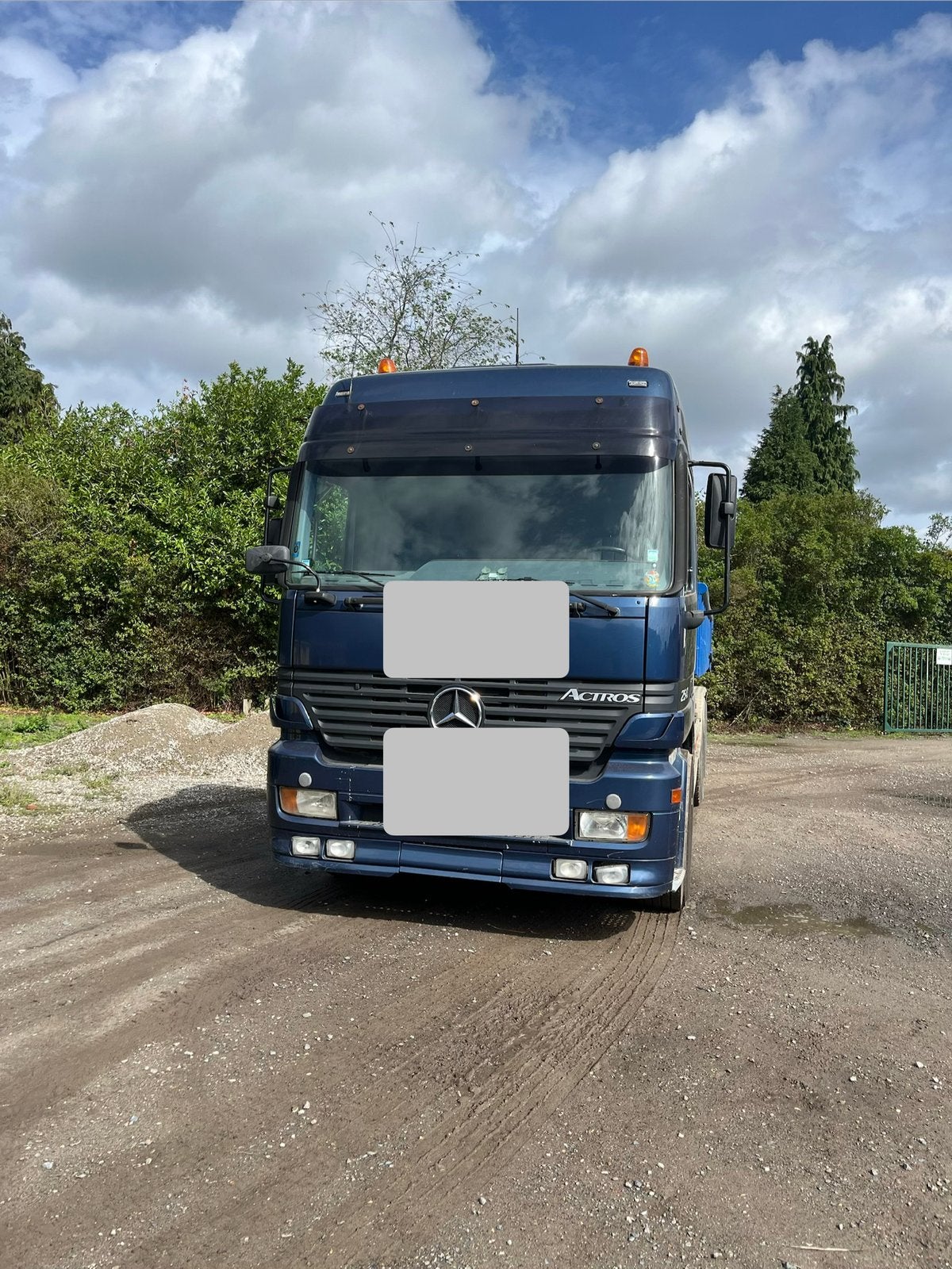 Mercedes Benz Actros - in behandeling, Autos, Achat, 2 places, Diesel, Automatique
