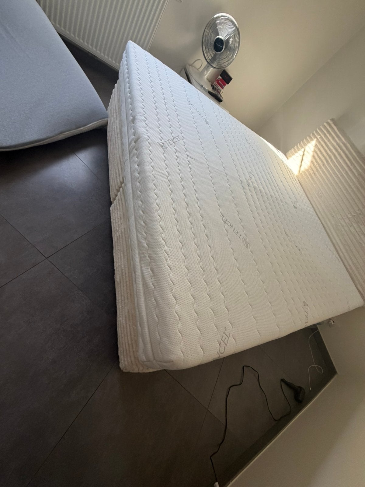AM matras 7zones pocket 180/200 (nieuw) stevig 24 cm dik, Ophalen, Zo goed als nieuw