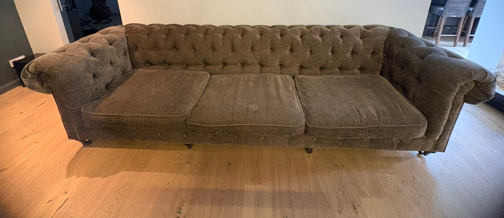 Zetel 4zit chesterfield look, Ophalen, Chesterfield, 300 cm of meer, Zo goed als nieuw
