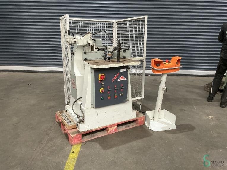 Pade EV 25