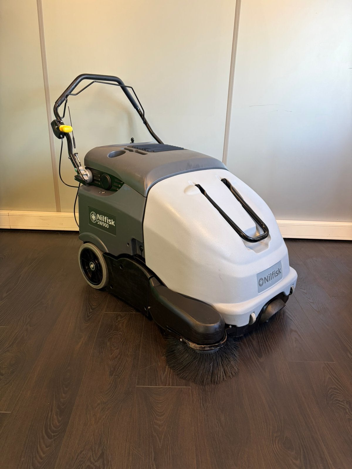 Veegmachine | Nilfisk SW900 | Binnen & Buiten, Ophalen of Verzenden, Gebruikt