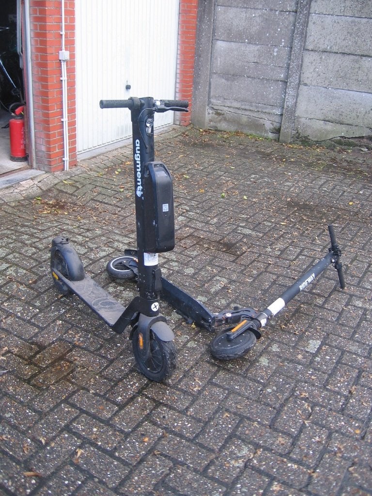 2 elektrische steps voor stukken samen 50 €, Vélos & Vélomoteurs, Enlèvement, Utilisé, Step électrique (E-scooter)