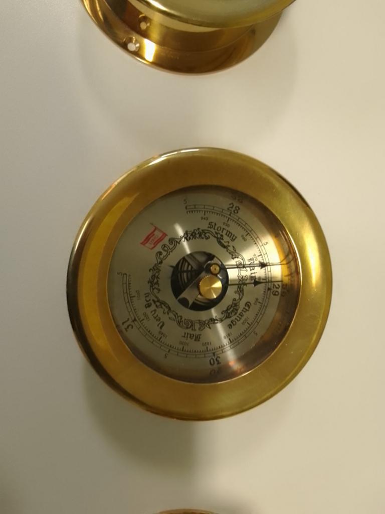 Mooi setje 11 cm breed barometer klokje en hydro meter tip t, TV, Hi-fi & Vidéo, Stations météorologiques & Baromètres, Enlèvement
