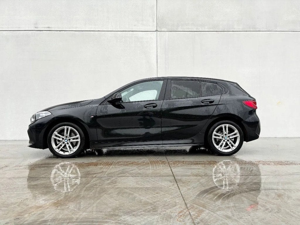 BMW 1-serie 118i | M-pack | Leasing (bj 2023, automaat), Auto's, BMW, 1 Reeks, Gebruikt, Euro 6, 136 pk