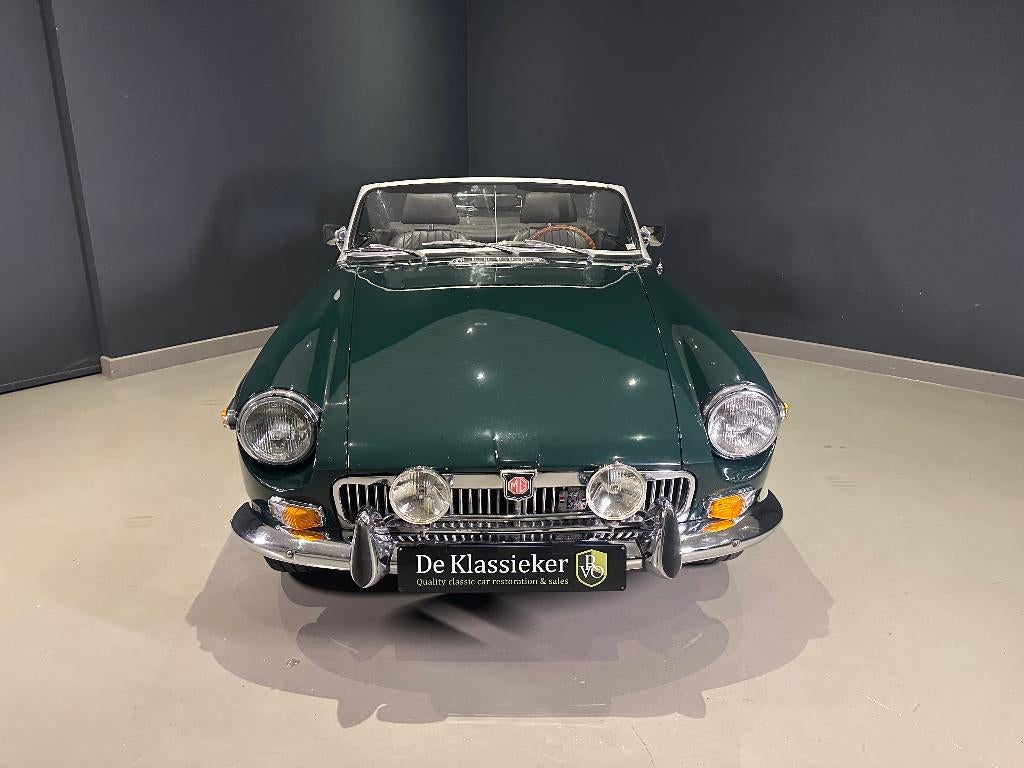 Te Koop mooie MGB MK3 Roadster., Auto's, 75 kW, Zwart, Cabriolet, Bedrijf