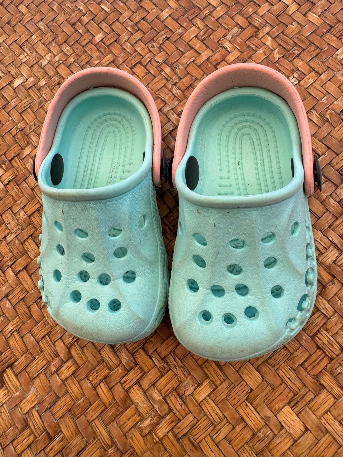 Pantoffels crocs, Slofjes, Gebruikt, Meisje, Ophalen of Verzenden