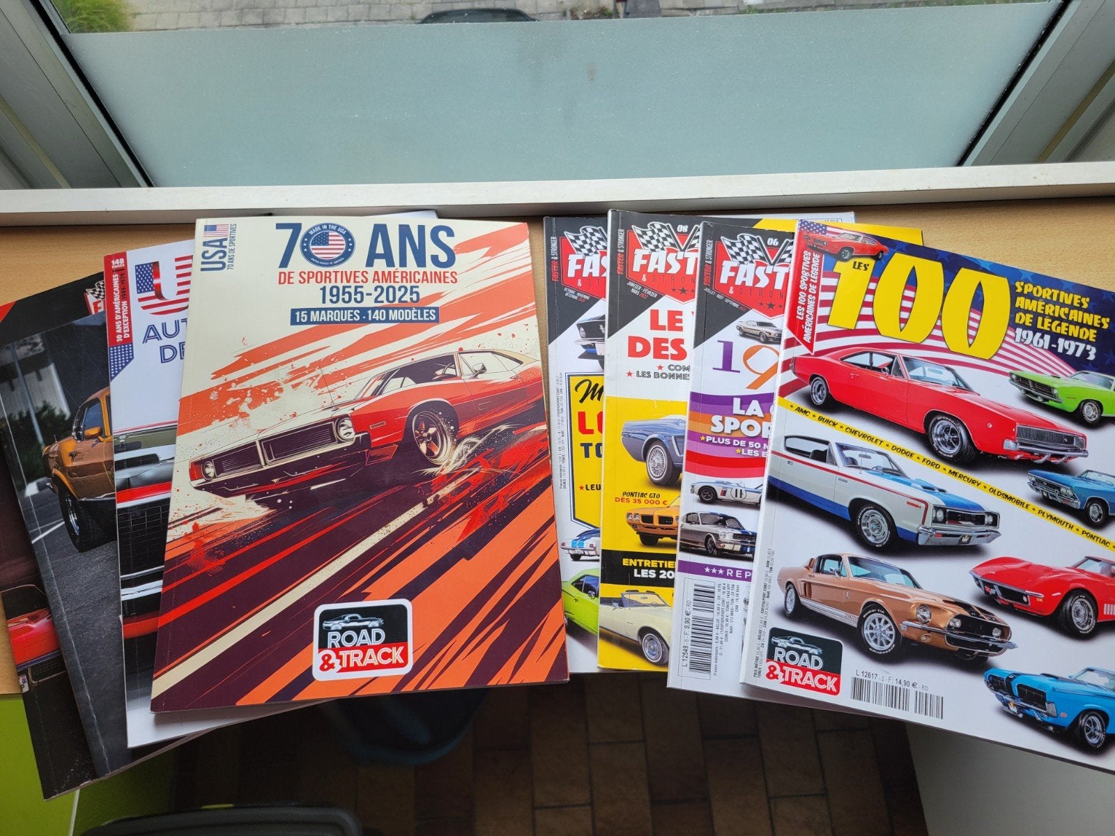 Lot met recensies van Amerikaanse auto's, Boeken, Ophalen of Verzenden, Gelezen