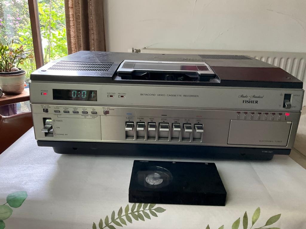 Betamax by Fisher jaren 1980, Audio, Tv en Foto, Ophalen of Verzenden, Zo goed als nieuw