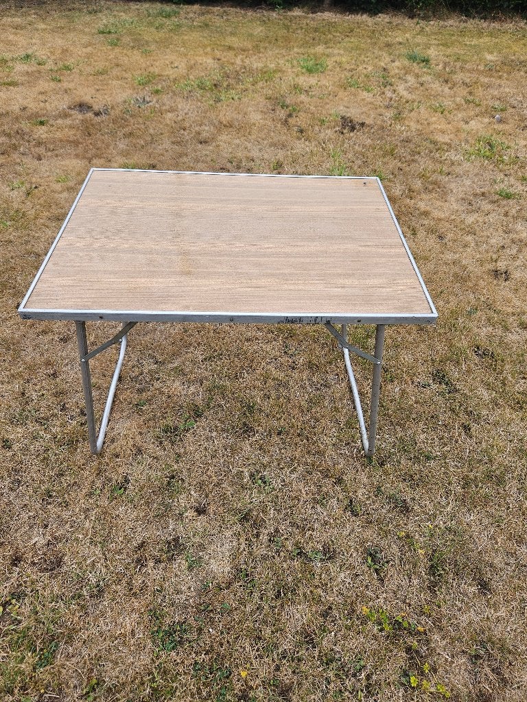 Vend table de camping, Caravanes & Camping, Enlèvement, Utilisé, Table de camping