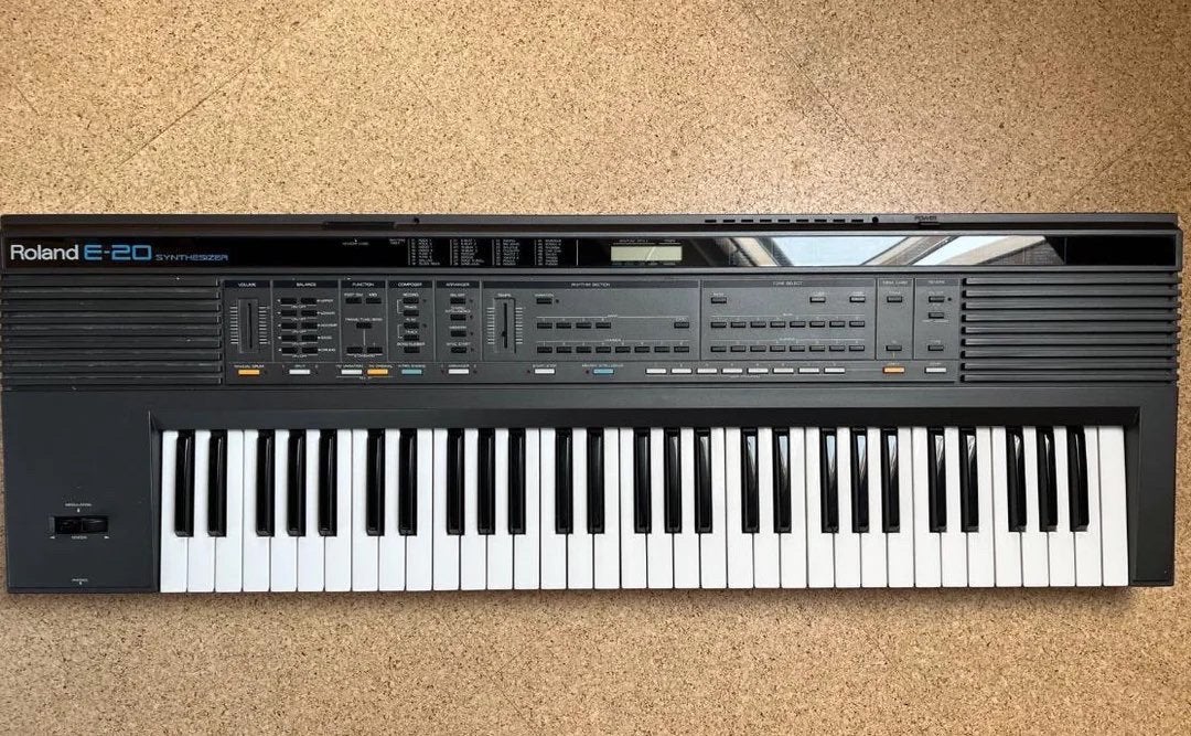 Piano te koop‼️, Muziek en Instrumenten, Midi-apparatuur, Ophalen, Zo goed als nieuw