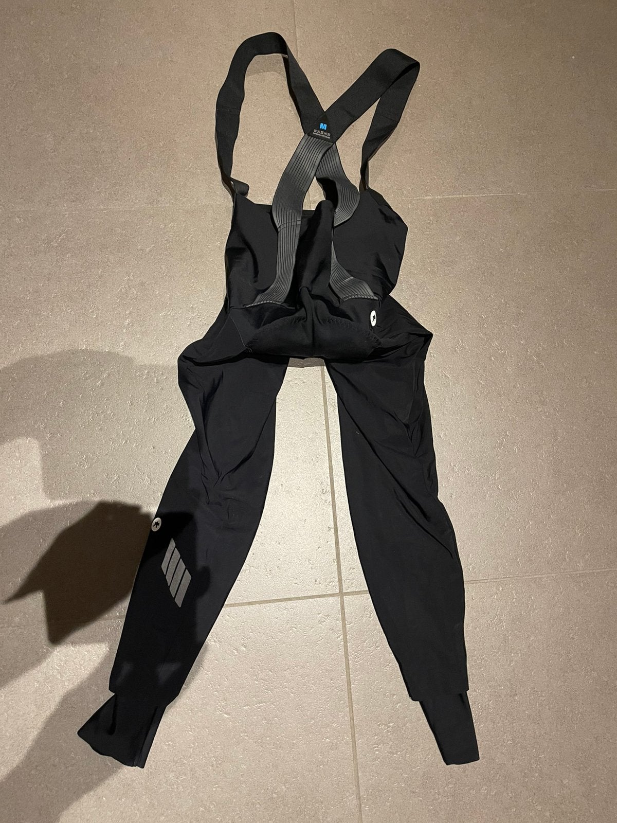 Short de cyclisme Assos GT Winter Eisenherz Ultra taille M, Vélos & Vélomoteurs, Neuf, Vêtements d'extérieur, Femmes, M