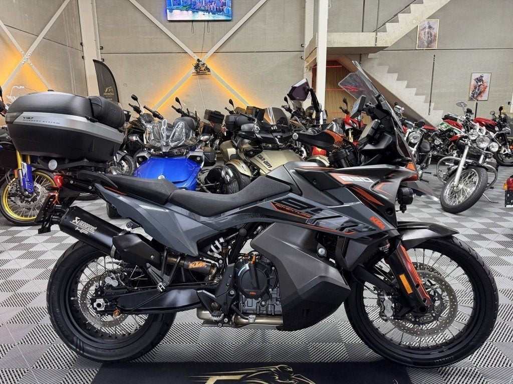 KTM 890 ADVENTURE * GARANTIE * 2022 * RABAISSEE * 25.000 km, Motos, Permis Moto A, Tourisme, Entreprise, Occasion