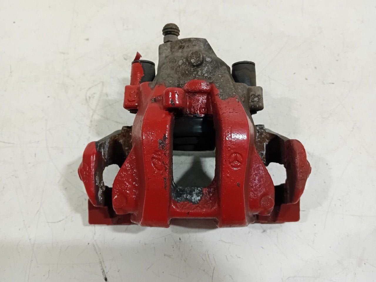 Remklauw links achter Mercedes-Benz E-Klasse, Onderdelen@venauto.nl, Van der Ven Autorecycling B.V., Gebruikt, Ettenseweg 76, 4706 PB Roosendaal, The Netherlands