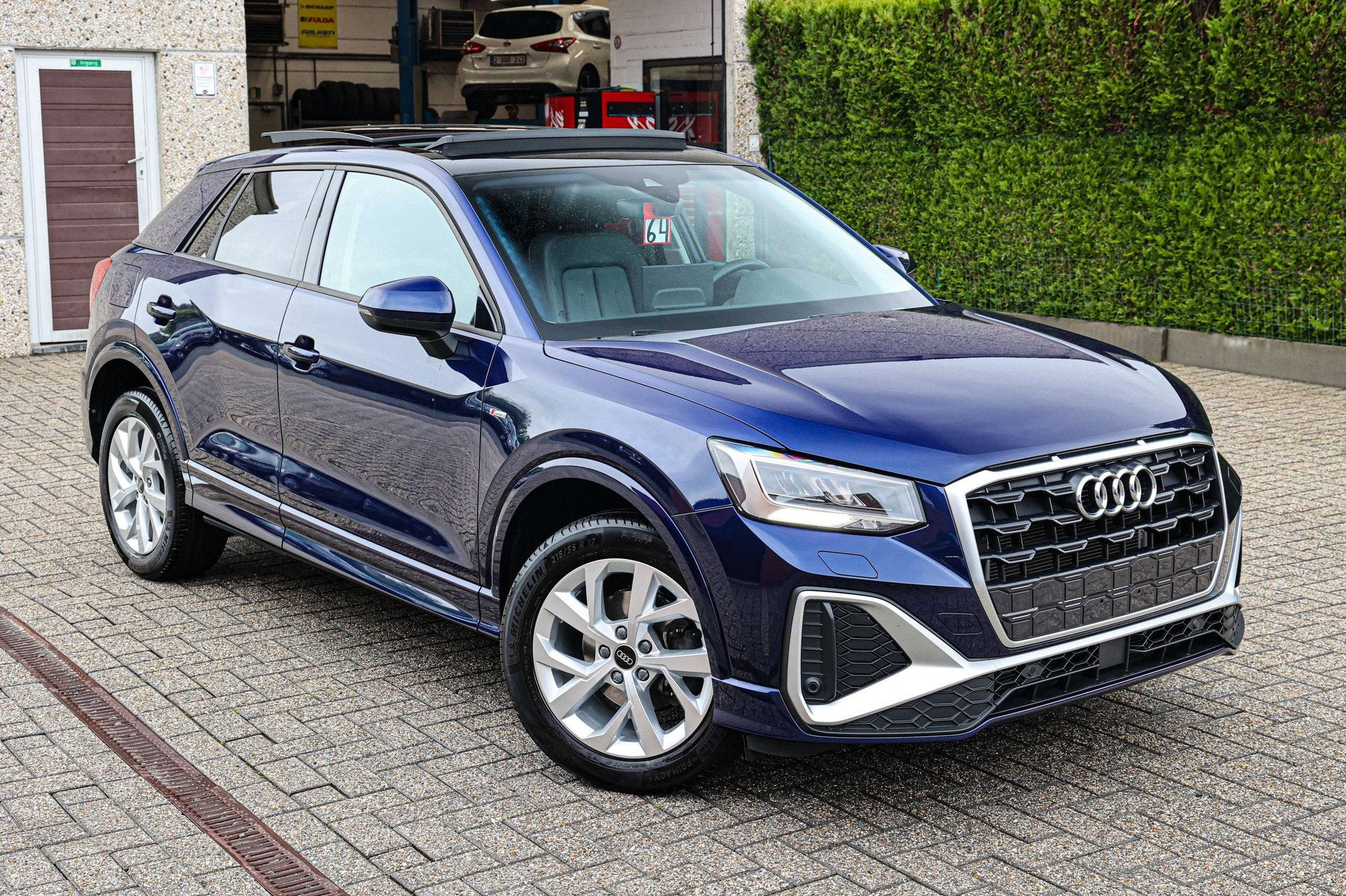 Audi Q2 S-LINE*PANORAMISCH-DAK*LEDER*ACHTERUITRIJCAMERA*ZETE, 1380 kg, 4 cilinders, Blauw, Leder