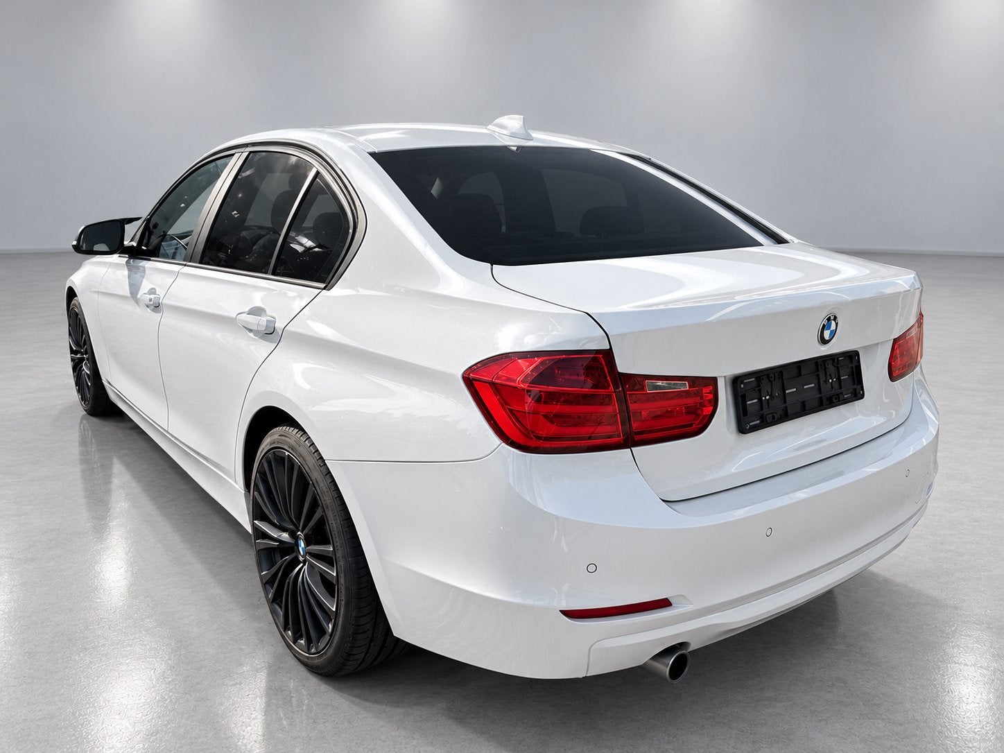 BMW 318d, Autos, Cuir, Achat, Entreprise, https://public.car-pass.be/vhr/55e44959-4687-4900-ae1e-5b8254ef4286