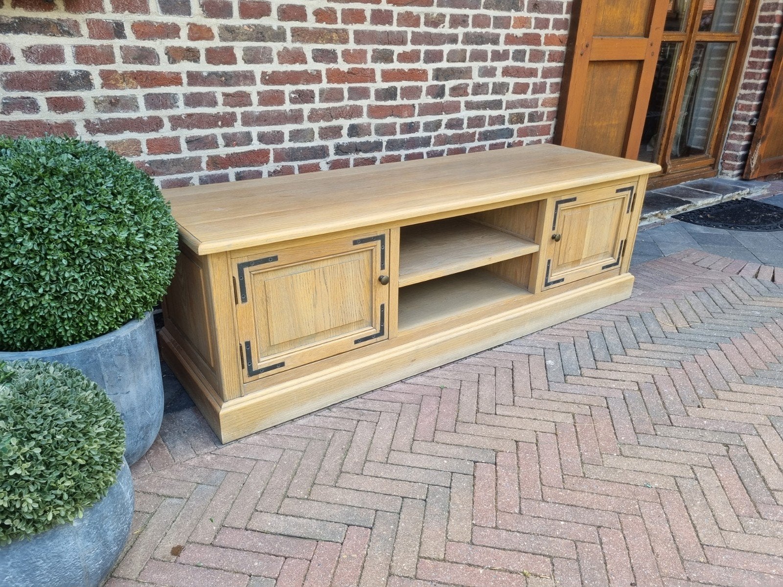 Eiken tv meubel 161/26.2, Ophalen, 100 tot 150 cm, ., Eikenhout