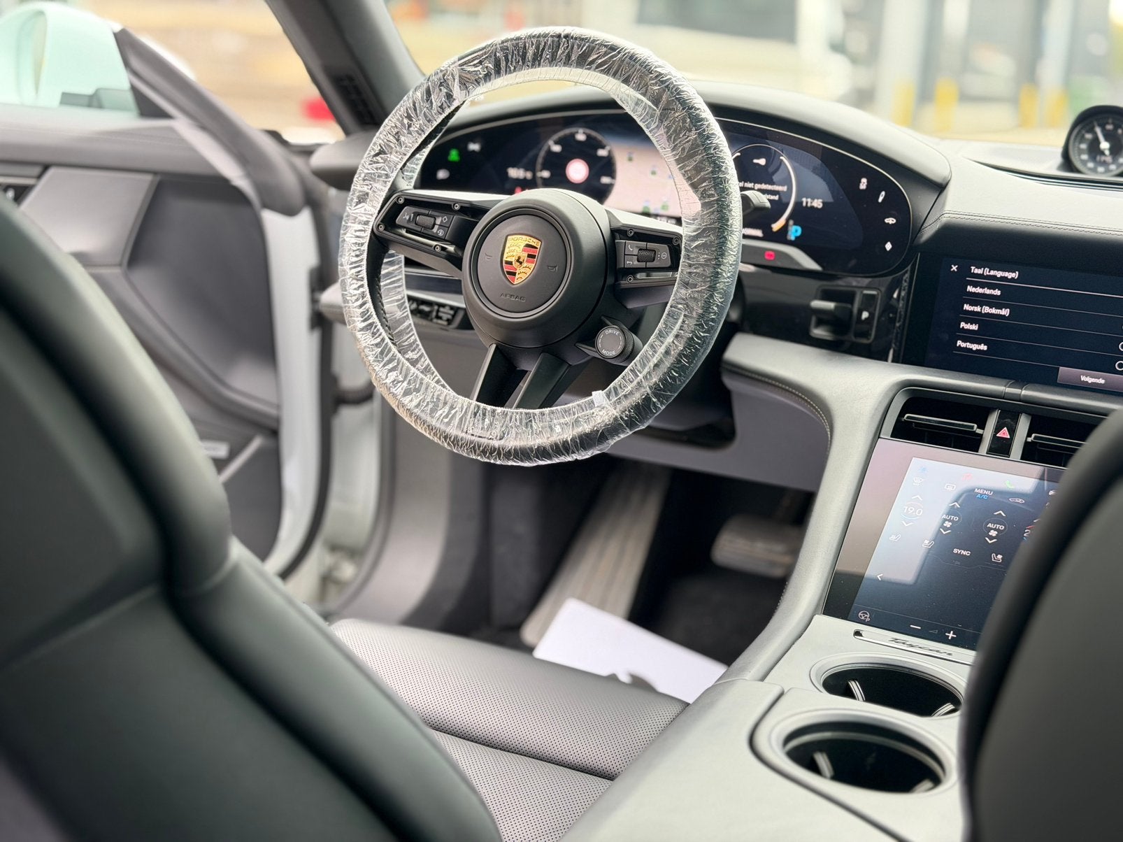 Porsche Taycan 4S | Performances |21| HUD | Massage | Piano, Autos, Achat, Euro 6, Entreprise, Noir
