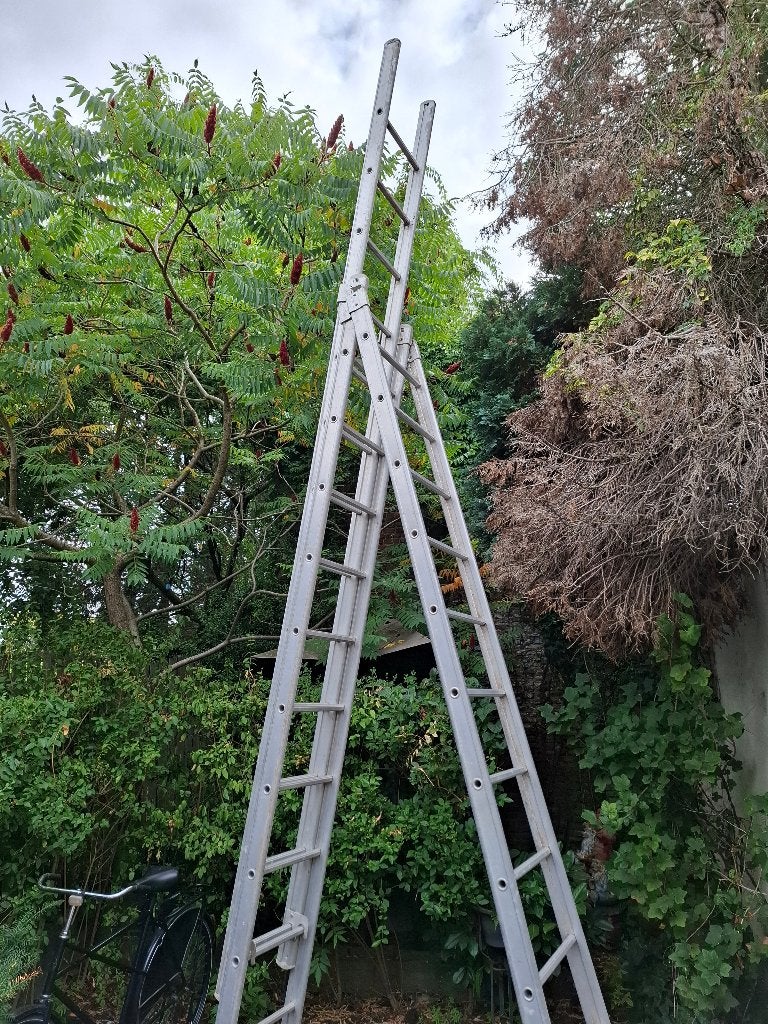 ladder uitschuifbaar 3-delig, Ophalen, Gebruikt, Ladder, Opvouwbaar of Inschuifbaar