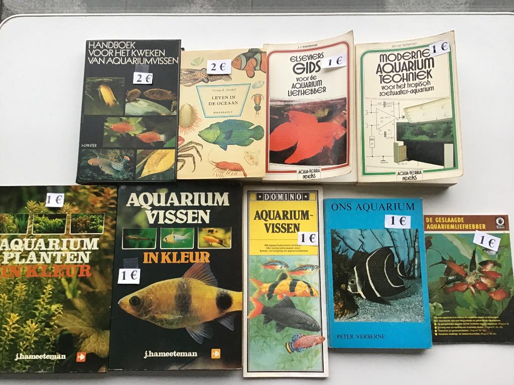 Divers livres sur les poissons - les étangs - les aquariums, Livres, Animaux & Animaux domestiques, Comme neuf, Poissons, Enlèvement ou Envoi