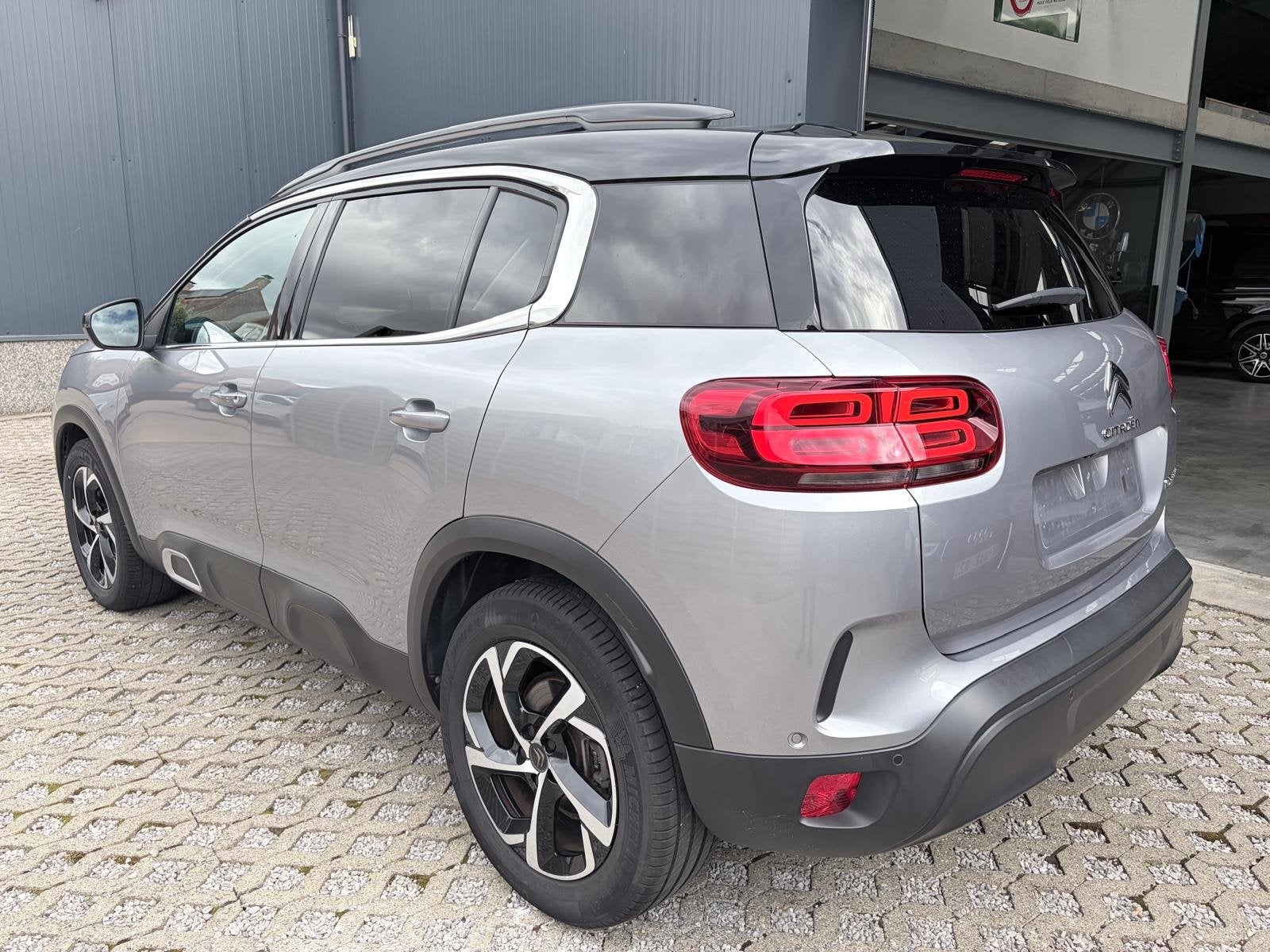 Citroën C5 Aircross Nieuwstaat/Automaat/Leder/180 PK, Autos, Cuir, Argent ou Gris, Euro 6, Entreprise