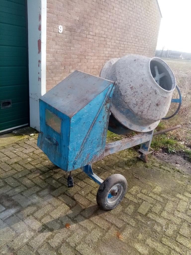 HEK Betonmolen 380 Volt, Doe-het-zelf en Bouw, Ophalen, Gebruikt