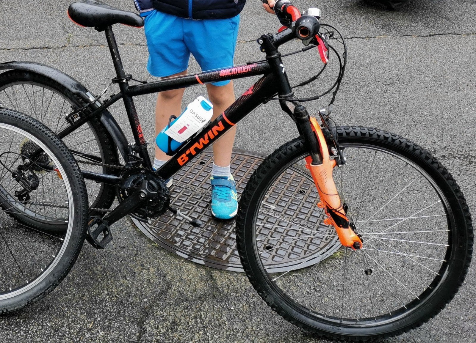 Deux vélos b'twin, Utilisé, Frein à main, Frein à disque, 20 pouces