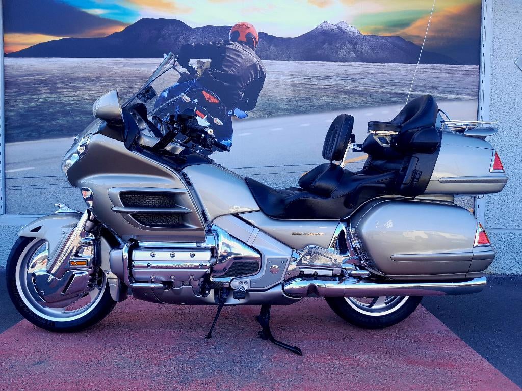 HONDA GOLDWING GL1800 ABS Garantie 1 ou 2 ans MOTOSD, Motos, Motos | Honda, Permis Moto A, Tourisme, Entreprise, Occasion