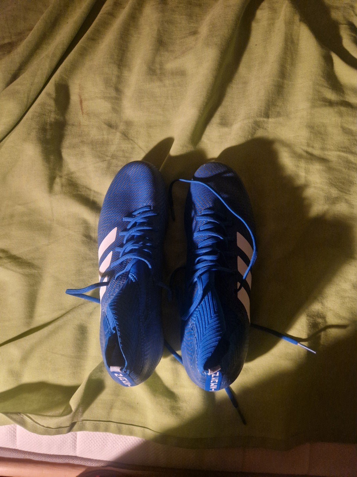 voetbalschoenen maat 41,5.   10 euro, Sport en Fitness, Ophalen, Zo goed als nieuw, Schoenen