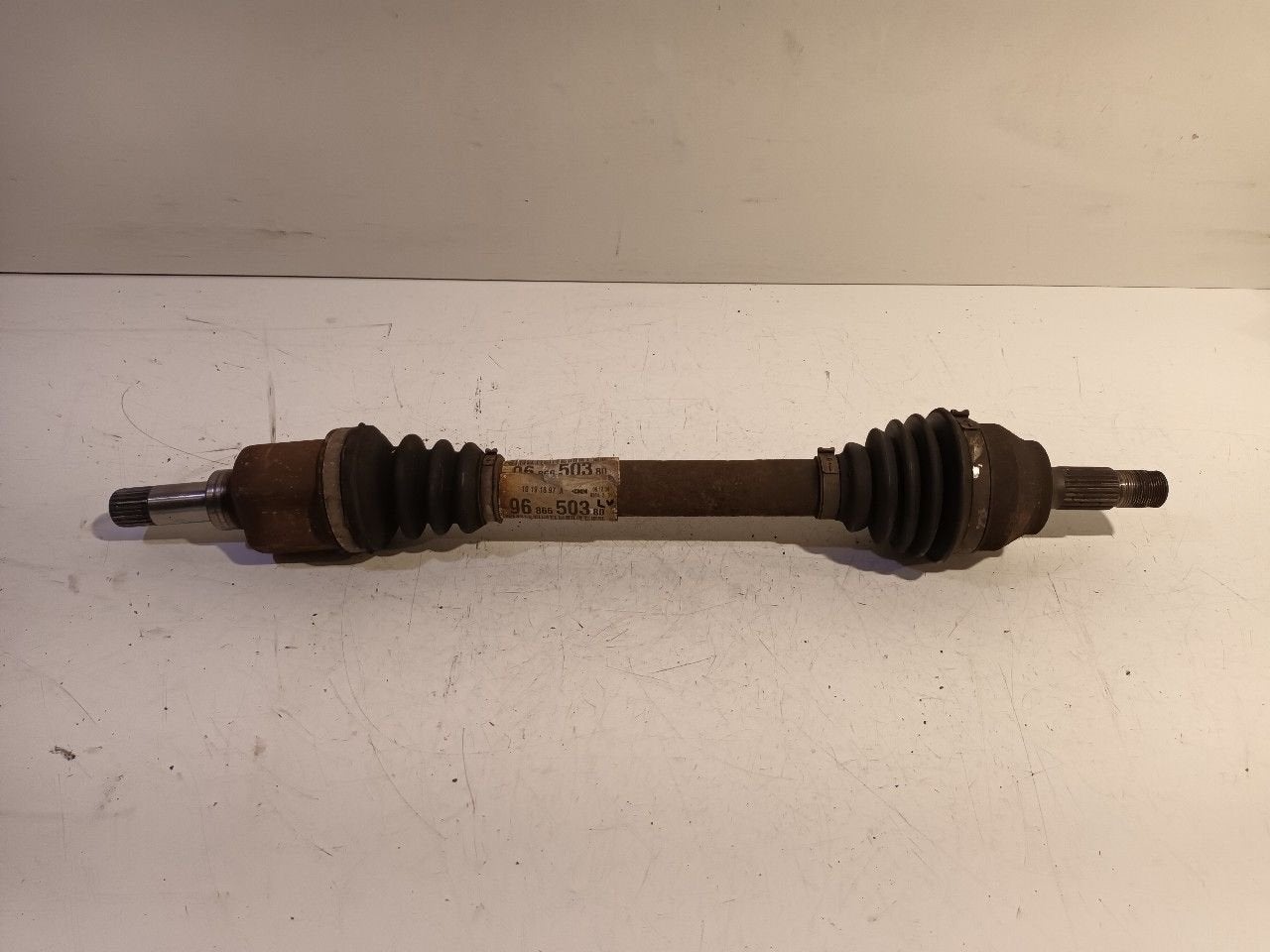 Aandrijfas links voor Citroën C3, Onderdelen@venauto.nl, Van der Ven Autorecycling B.V., Gebruikt, Ettenseweg 76, 4706 PB Roosendaal, The Netherlands