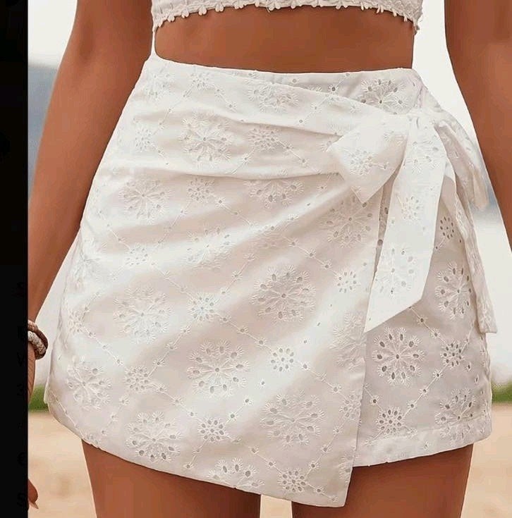 Mooie witte rok/short, maat M. Gloednieuw., Kleding | Dames, Rokken, Ophalen, Maat 38/40 (M)