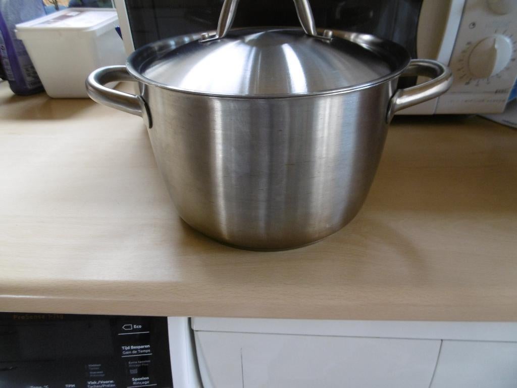 koken, kom van IKEA, in gebruikte staat, Huis en Inrichting, Keuken | Potten en Pannen, Ophalen of Verzenden, Gebruikt, Kookpan of Snelkookpan